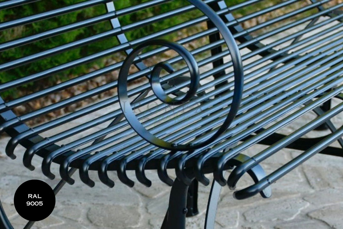 Arras Curved Bench