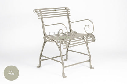 Arras US Armchair with Claws