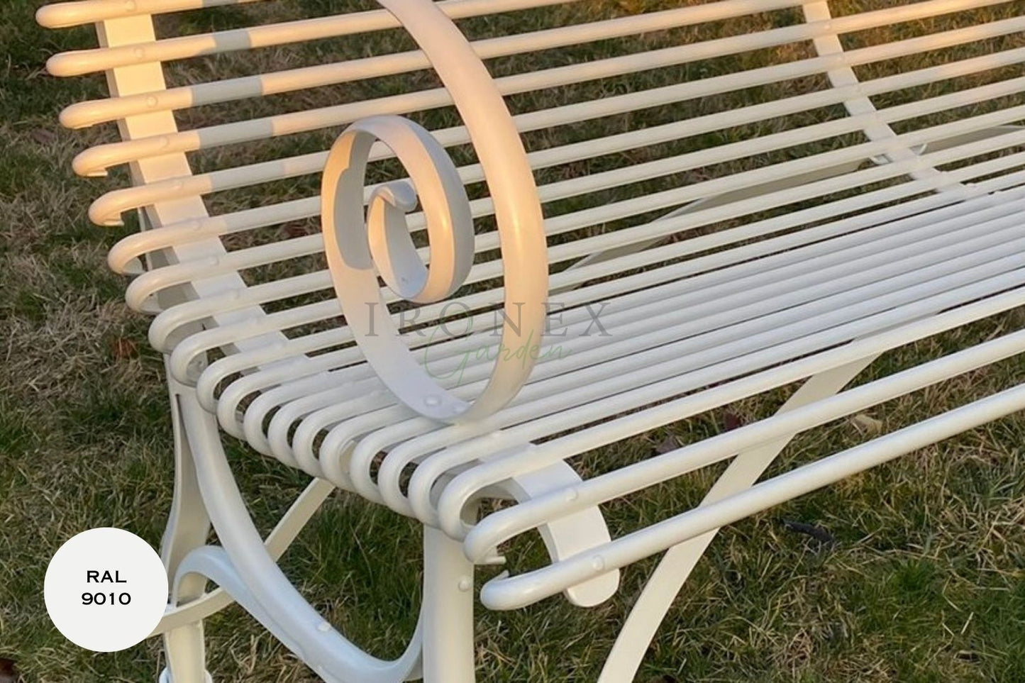 Arras Curved Bench