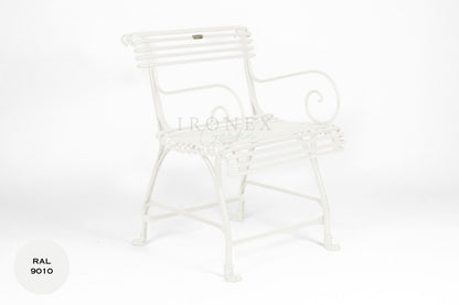 Arras US Armchair with Claws