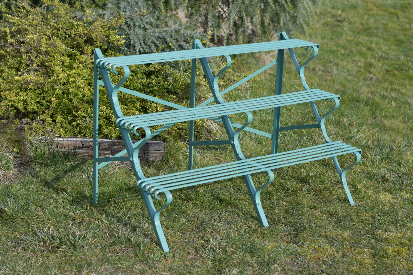 Arras Plant Stand