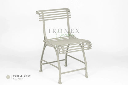 Arras US-Stuhl in Kieselgrau RAL 7032 – handgeschmiedetes Schmiedeeisen von Ironex Garden